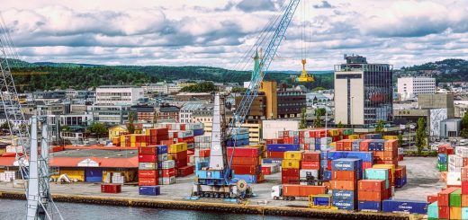 Diagram showing the cost components of DDP shipping from China to Europe and the USA, including freight, duties, VAT and last-mile delivery.